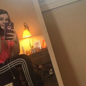 Meet your Posher, Alexis